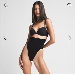 SKIMS CORE CONTROL HIGH-WAISTED THONG SIZE M